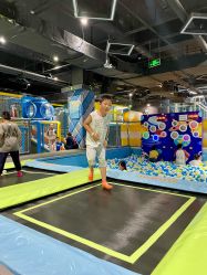 -反弹蹦床公园·亲子乐园·团建·派对(青岛融创茂店)