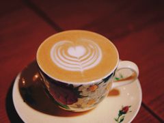 -Be Lived Cafe比例咖啡(摩天轮店)