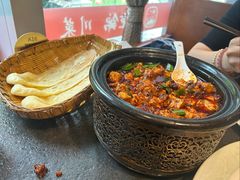 -万重锦·人文川菜馆(骡马市店)