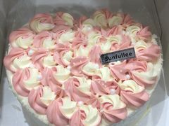 -皇冠幸福里动物奶油生日蛋糕(汉口北店)