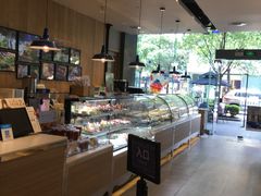 -巴黎贝甜(大宁国际商业广场店)
