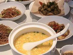 -阿瓦山寨·湘菜现炒·剁椒鱼头王(咸阳总店)