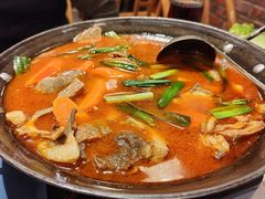 -霄汉牛三鲜湖北砂锅菜(万松园2店)