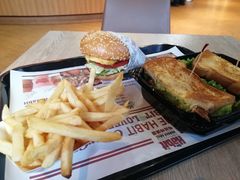 -The Habit Burger Grill 哈比特汉堡(复兴soho店)