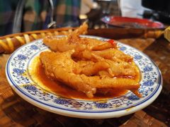 -爆炸头阿姨小四川正宗川味小吃(无任何分店)
