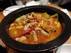 黑松露牛肝菌焖牛蛙-云海肴·汽锅鸡·云南菜(广安门天虹店)