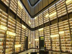 -上海虹桥中心爱琴海亚朵S酒店