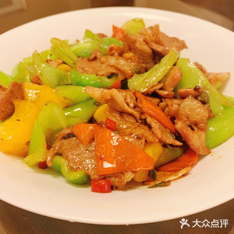 尖椒彩椒猪肉片[加油][礼花]