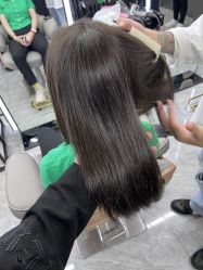 -藤野造型烫染·漂发