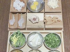 -银米·云南传统过桥米线(双廊黑金冠店)