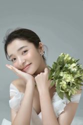 -喜爱高定婚纱摄影