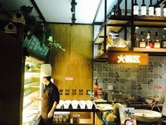 -领鲜活海鲜榴莲自助火锅(东门店)