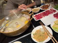 -潮汕三宝鲜牛肉火锅