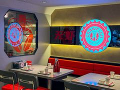 -龙巢盱眙龙虾·牛蛙·烧烤宵夜(八卦岭店)