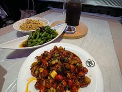 -肥肥虾庄·金牌油焖大虾(首义路店)