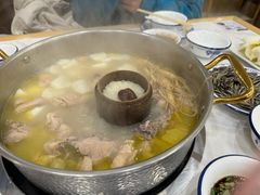 -朴小妹人参鸡汤火锅(长白山万达店)