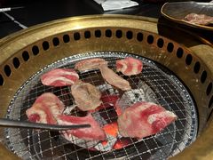 -山川小町·极番烧肉(新地假日广场店)