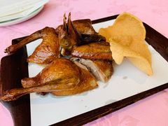 红烧沙田大乳鸽-誉八仙酒楼(静安大悦城店)