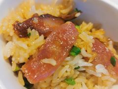 腊肉煲仔饭-周锦记广式餐厅
