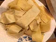 -亿诣蝎府炸酱面羊蝎子火锅(酷车小镇店)