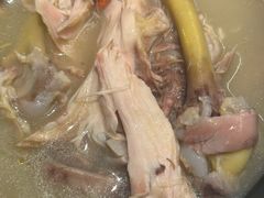 -汤宴·参须肚包鸡(南京路店)