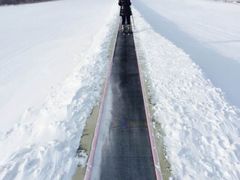 -亚布力新体委滑雪场