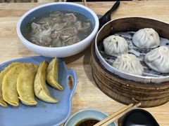 -老新隆牛肉锅贴(新街口店)