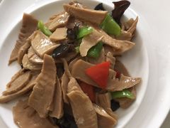 -天天向上素食餐厅(五台山店)