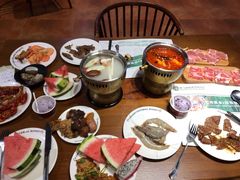 -亚马逊环球美食百汇(新城吾悦广场店)