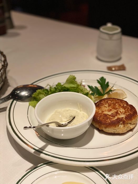 Wolfgang’s Steakhouse 沃夫冈牛排馆(上海白玉兰广场店)招牌蟹肉饼图片