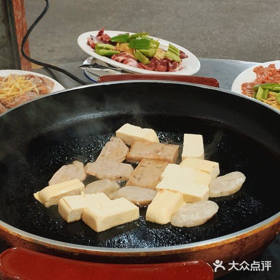 吴记煸豆干大排档
