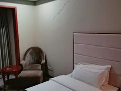 -兴芮温泉度假区