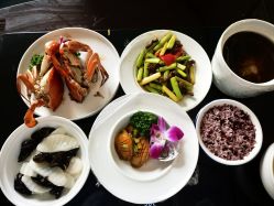 -臻康乃馨月子中心(凯宾斯基店)