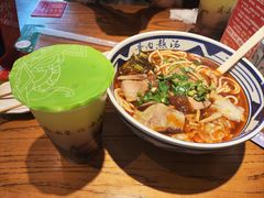 -鑫花溪牛肉米粉(印象水街都心荟店)