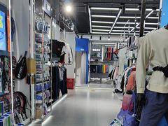 -YONEX苗江运动城(源深店)