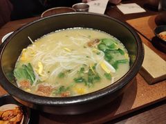 -银米·云南传统过桥米线(双廊黑金冠店)