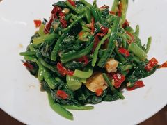 -胡氏大盘鸡新疆菜(石岗店)