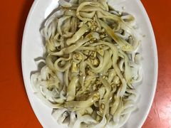 拌河粉-水东兴记鸭粥店(茂名店)