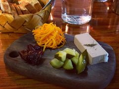 -羽深肉铺 Steak & Wine