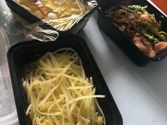 -雀蓝川菜(奥体广场店)