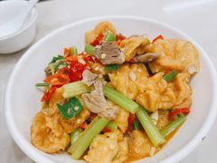 油豆腐炒剔骨肉-红色湘菜馆(春风店)
