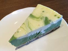 -星巴克臻选(嘉兴海宁银泰城店)