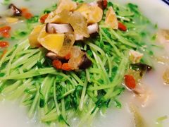 上汤豆苗-禄鼎记·多口味酸菜鱼(侨鑫店)