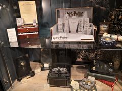 -九又四分之三站台哈利波特商店