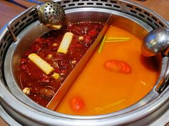 成双锅（番茄+激情）-快乐小羊火锅(河西王府井店)