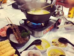 -鲜入围煮花胶鸡海鲜火锅