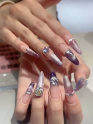 -丽心自助美甲美睫