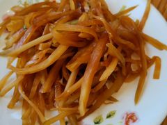 -鸿亨泰杂鱼馆(港馨家园店)