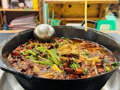 -鸿顺老铁锅美蛙鱼府(解放碑店)