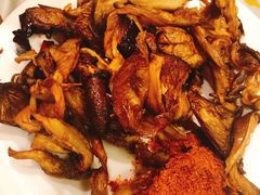 炸菌子-勺子米线·云南传统小吃市集(四方街店)